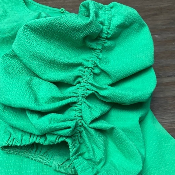 Strut & Bolt Women's Mini Ruffle
Puff Sleeve T-Shirt, M - Picture 6 of 10